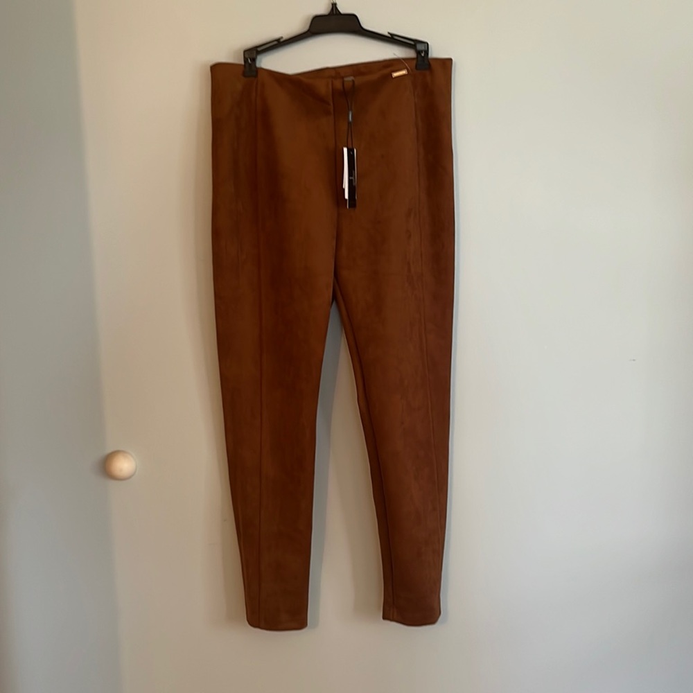Tahari size large faux suede pants pull on elastic waist, never worn with tag